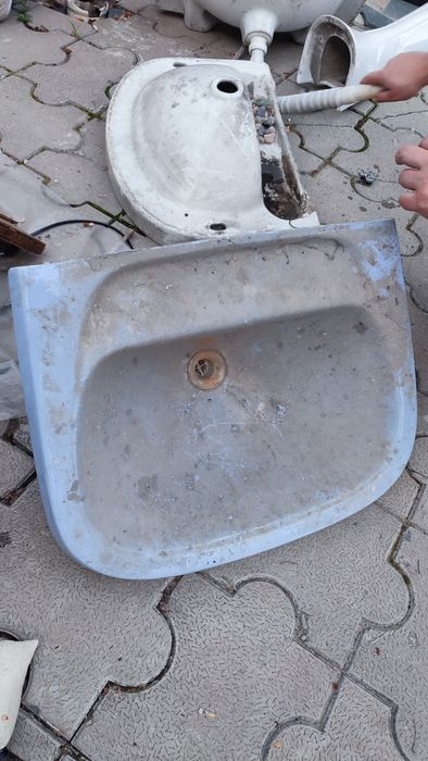 Продам раковину керамика