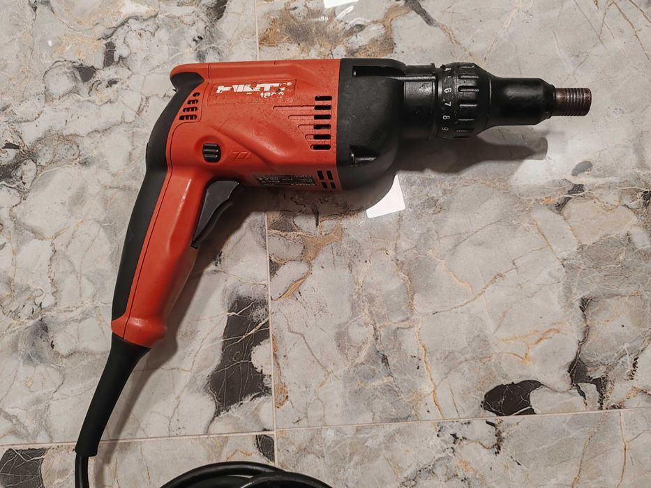 HILTI ST 1800 Силов винтоверт