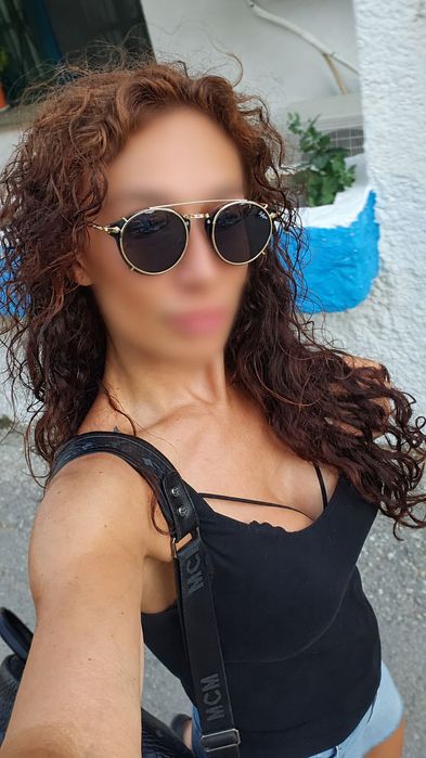 Продавам европейска коса, естествено къдрава