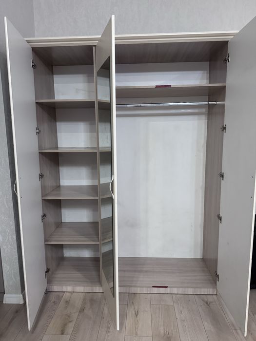 Продам шкаф для одежды