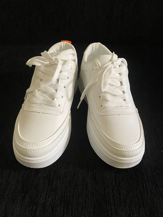 Кроссовки (кеды). Белые. 21.5-21.8 по стельке