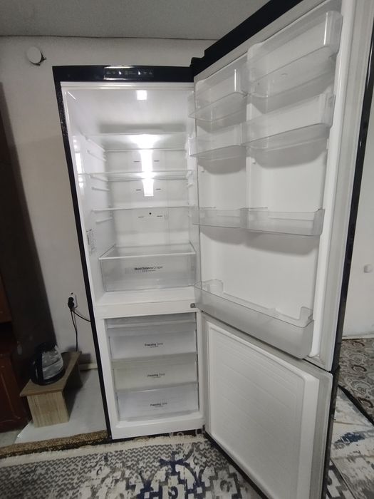 Продам холодильник