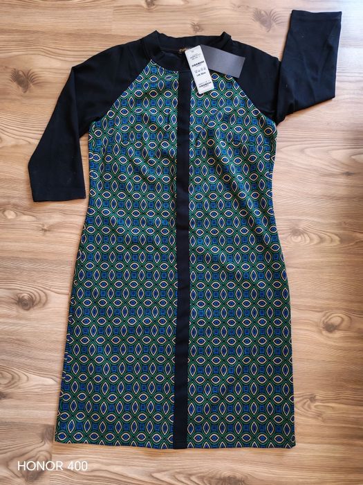 Дамска рокля Daphne, размер 44, нова