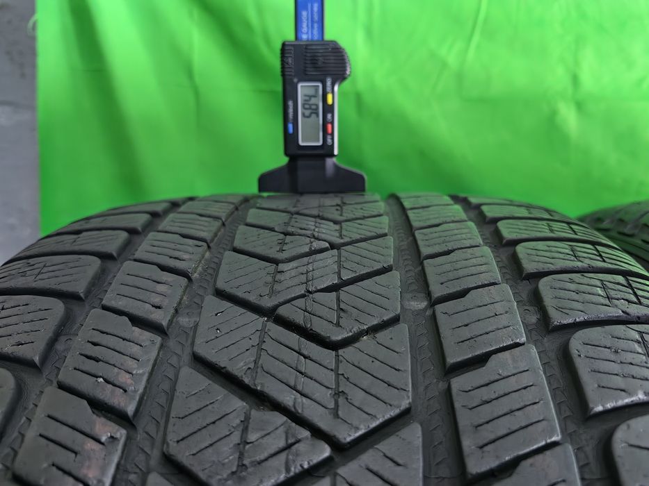 305/40R20 Pirelli 6-5,6mm stare foarte bună