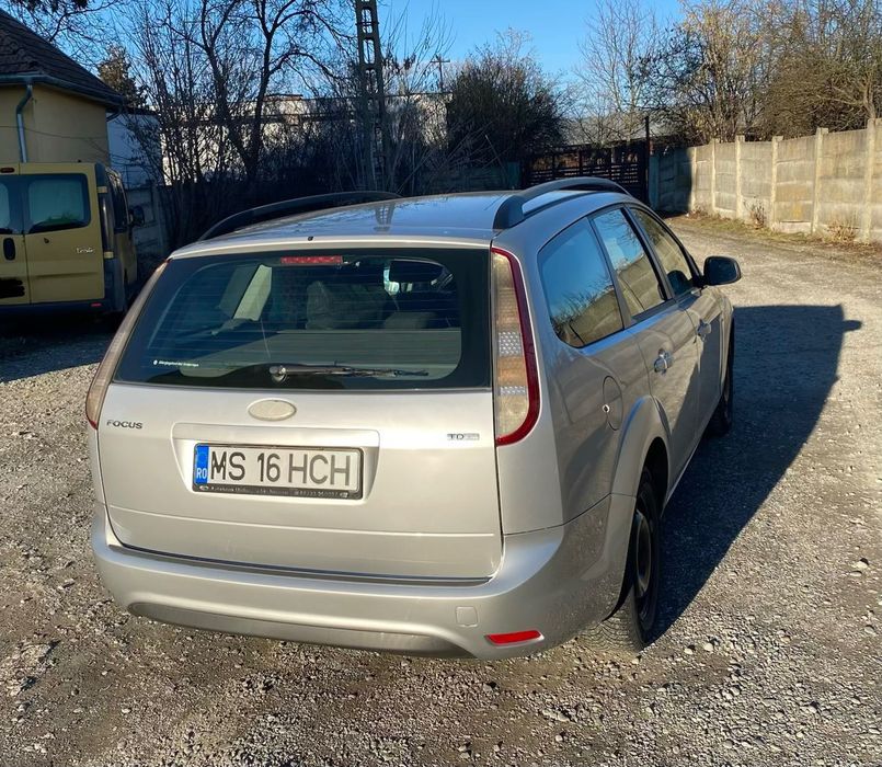 Vând Ford focus 2008