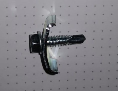 Suruburi autoforante zincate/verzi vopsite in camp electrostatic