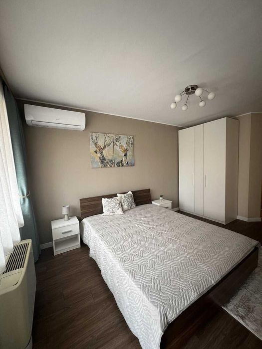 Дава се под наем Двустаен апартамент в София, Витоша - 72 кв.м за 561 € - Снимка #1