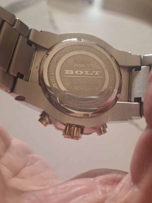 Часовник Invicta