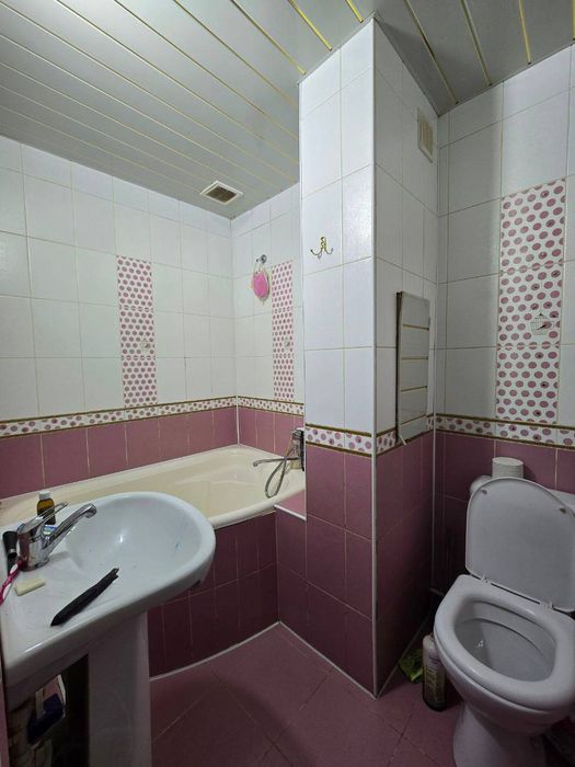 Yunsobod 13 kv 2/1/4/57 kv toza uy 2*6 balkon agarot tapchan srochniy