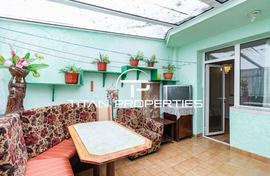 Дава се под наем Тристаен апартамент в Варна, Спортна зала - 90 кв.м за 562 € - Снимка #10