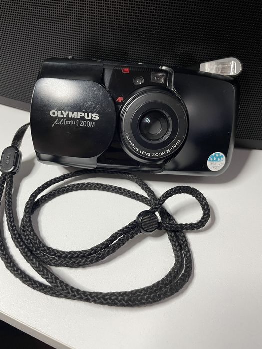 Aparat foto cu film OLYMPUS U Mju Zoom Point and Shoot film 35mm