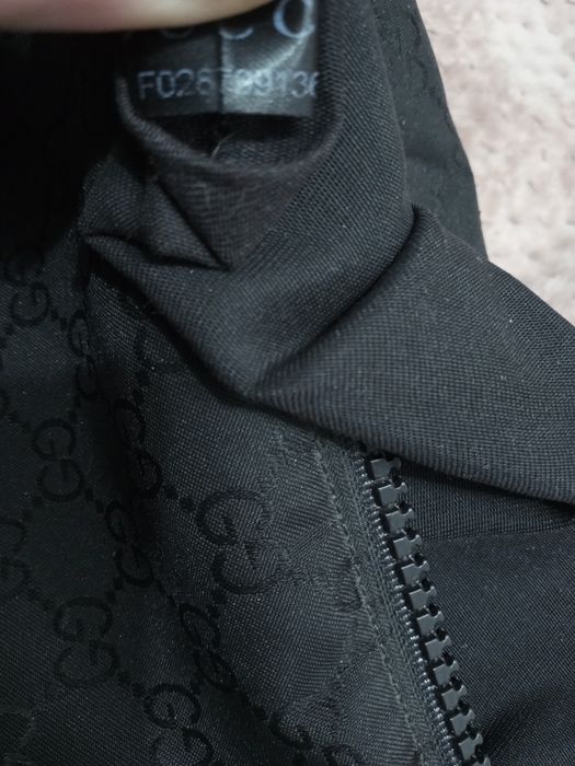 Borsetă Gucci Neagră