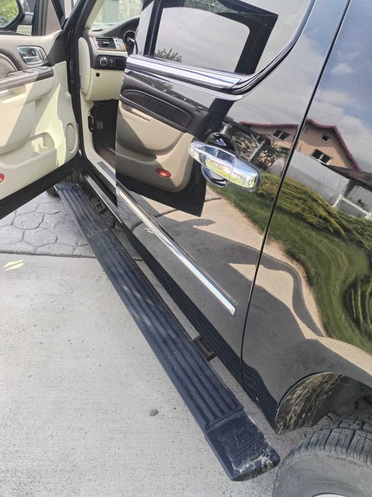 Cadillac Escalade Autoutilitară 6.2 V8 Benzină + GPL din fabrică 409 CP 4x4 AWD