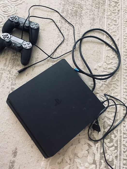 PS 4 игровая приставка