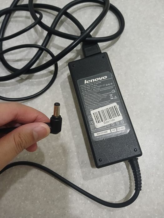 Продам зарядное устройство леново