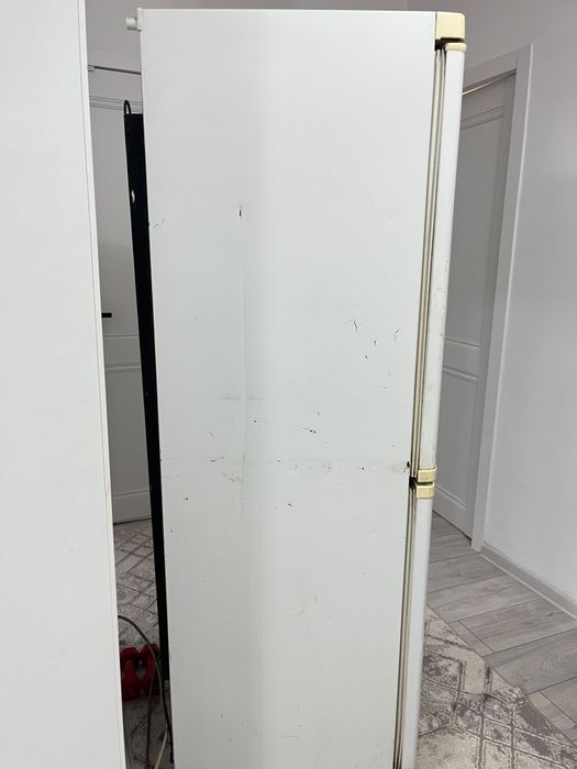 Холодильник на запчастей