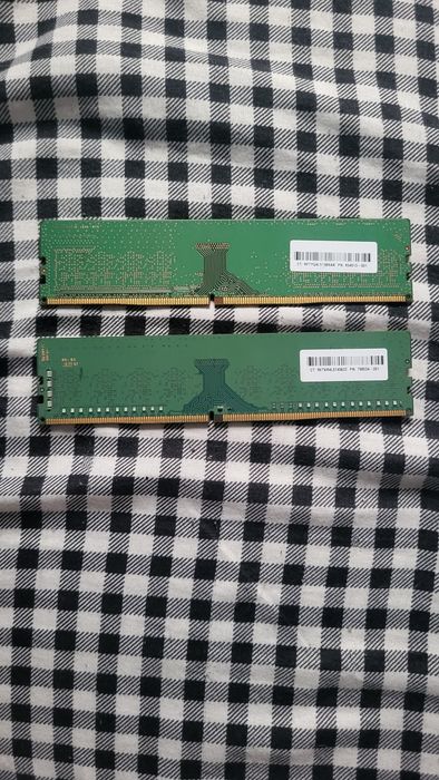 Memorii RAM DDR4 2X8GB