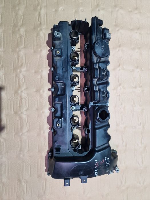 Capac culbutori baie ulei bmw e90 e91 e92 e93 n53b30a 330i 325i 272cp