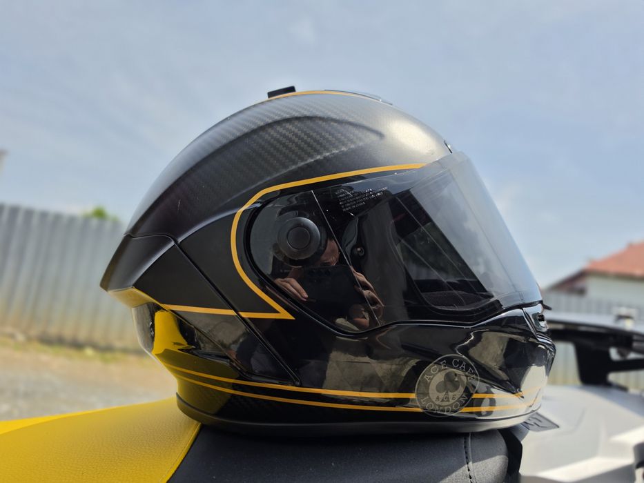 Vand casca Bell Race Star editie limitata Ace Cafe London Speed Check Carbon M