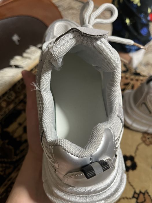 Кросовки женские 37 размер маломерка