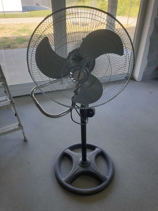 Ventilator pe picior Albatros