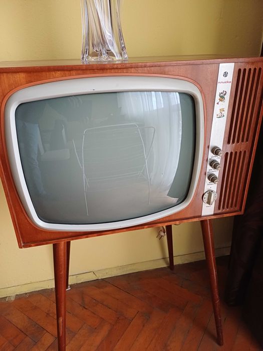 Продава телевизор Плиска ретро
