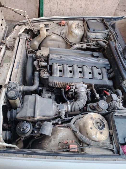 BMW E34 5 серия 2л