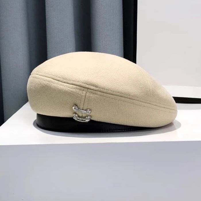 Дамска шапка, барета