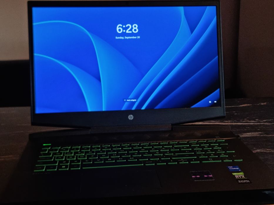 Vând laptop HP 17.3 inch