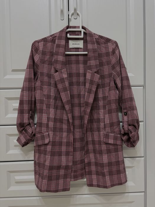 Продаю одежду за 2000