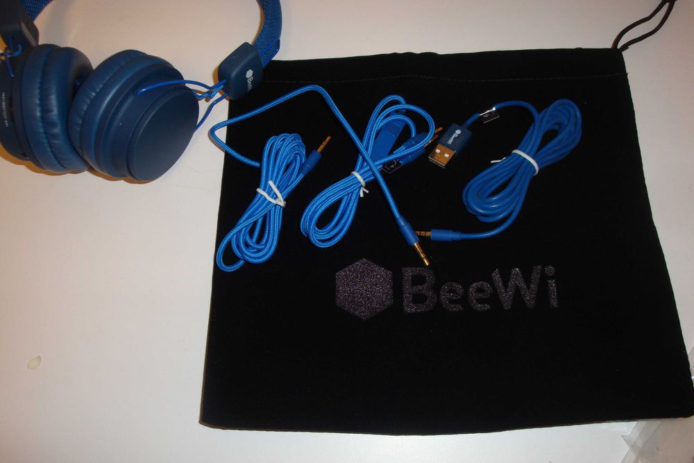 BeeWi BBH120 casti cu microfon jack si bluetooth