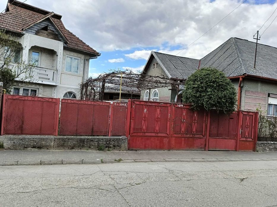 Vand 2 case cu teren in Sighetu Marmatiei, oportunitate investitie