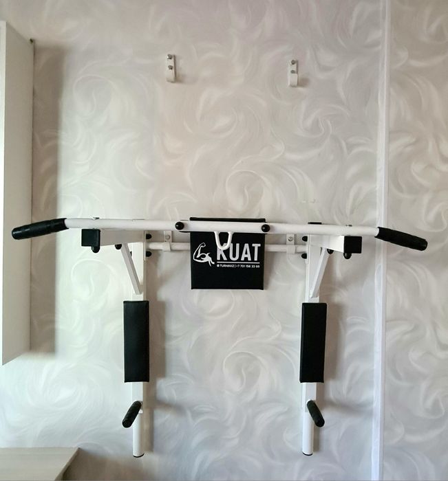 Турник-брусья для дома