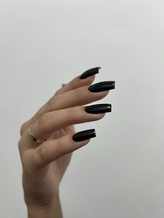 Маникюр  педикюр