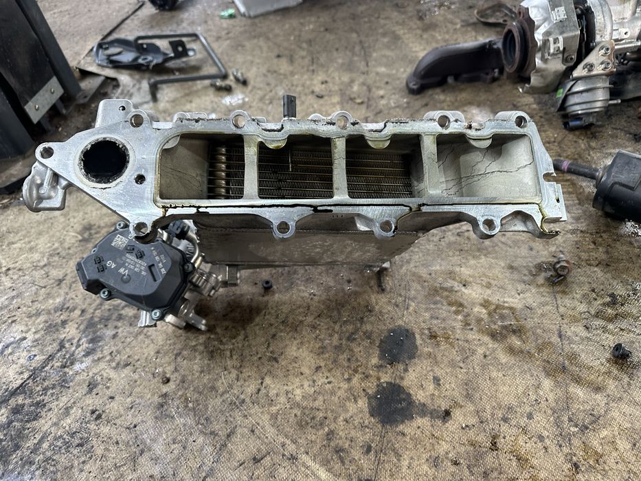 04L 129 766 H Интеркулер със водно охлаждане за 1.6tdi след 2012г.!