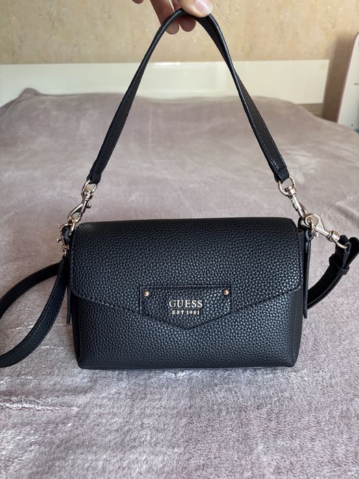 Дамска чанта Guess