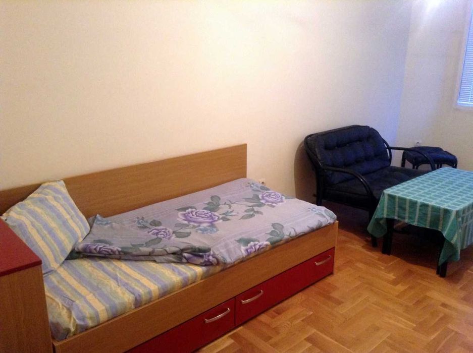Дава се под наем Четиристаен апартамент в София, Лагера - 170 кв.м за 969 € - Снимка #13