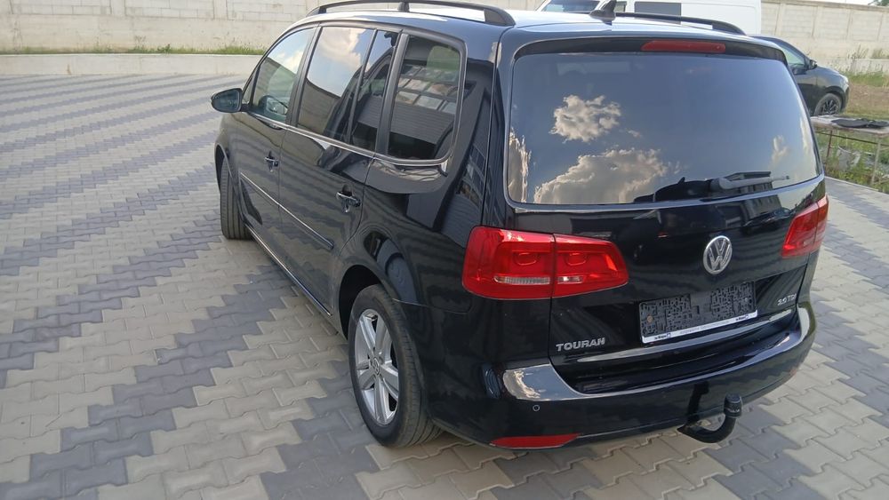 VOLKSWAGEN Touran 2013 — imagine 4