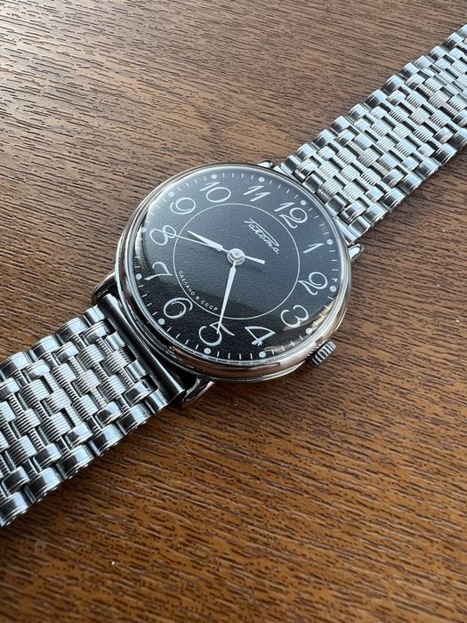 Часы СССР новые продам