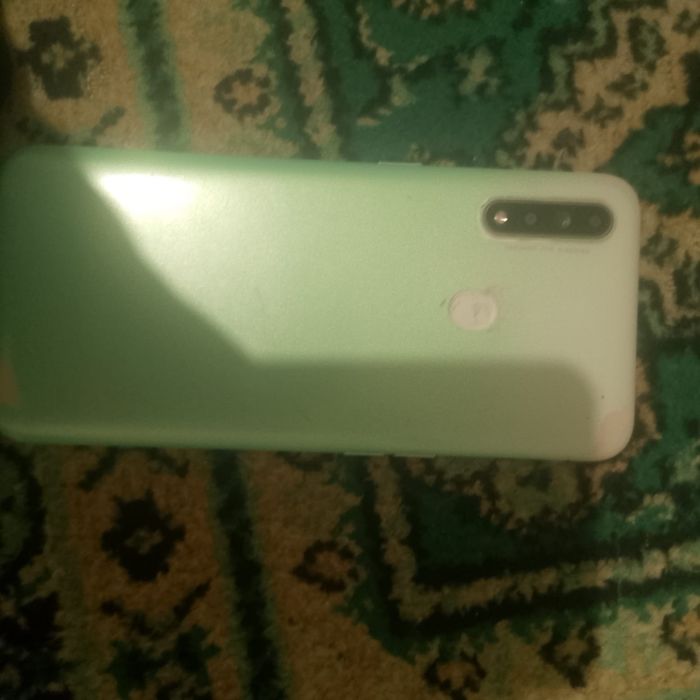 OPPO A31 b/yтелефон