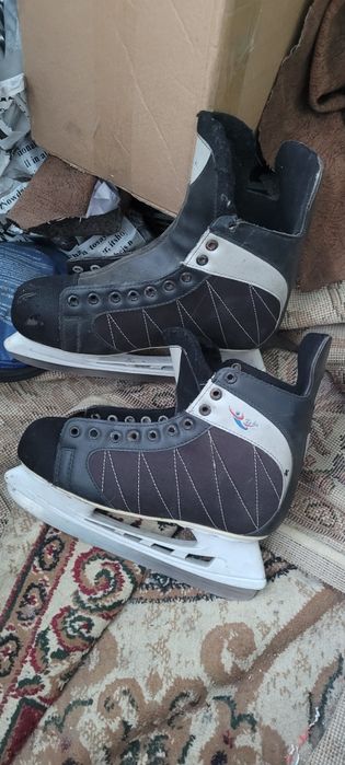 Коньки желательно обмен на размер меньше