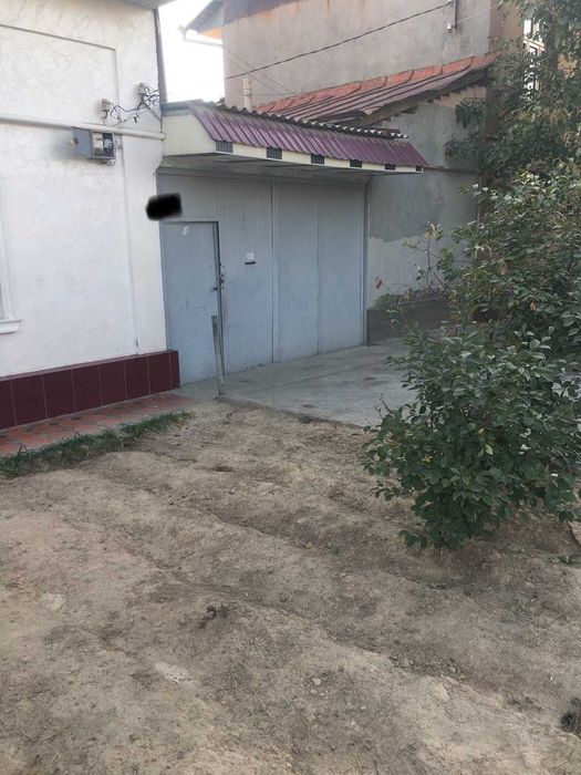 Янгиобод мах 1,85 соток 2 хона ер хисобида ховли сотилади