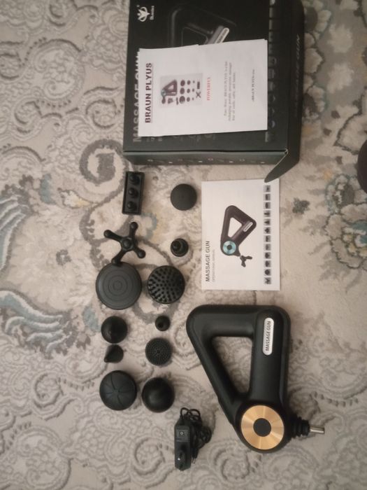 попадается выбра массажёр MASSAGE GUN