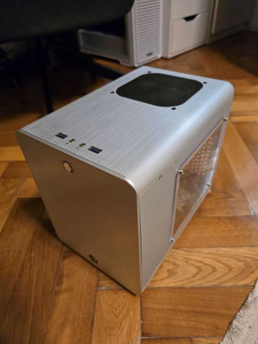 Carcasa Raijintek METIS PLUS Window Silver, mini ITX, Aluminiu