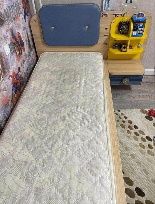 Кровать подростковая