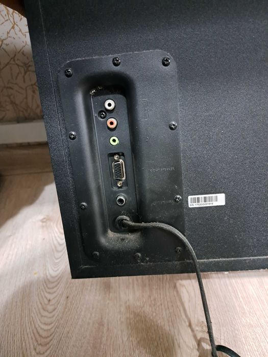 Logitech z623 2.1 аудио система.