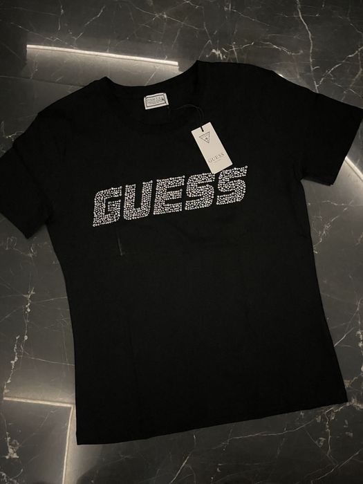 Тениски различни цветове