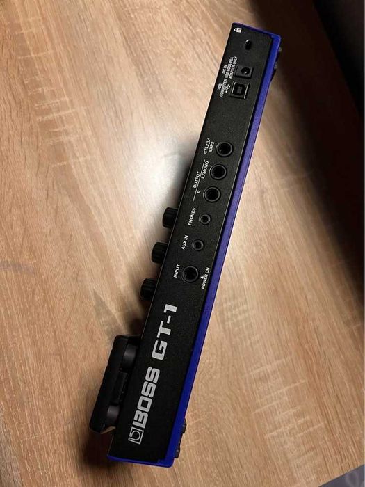 Процесор китара BOSS GT-1