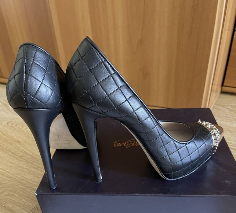 Pantofi Lesilla marimea 38