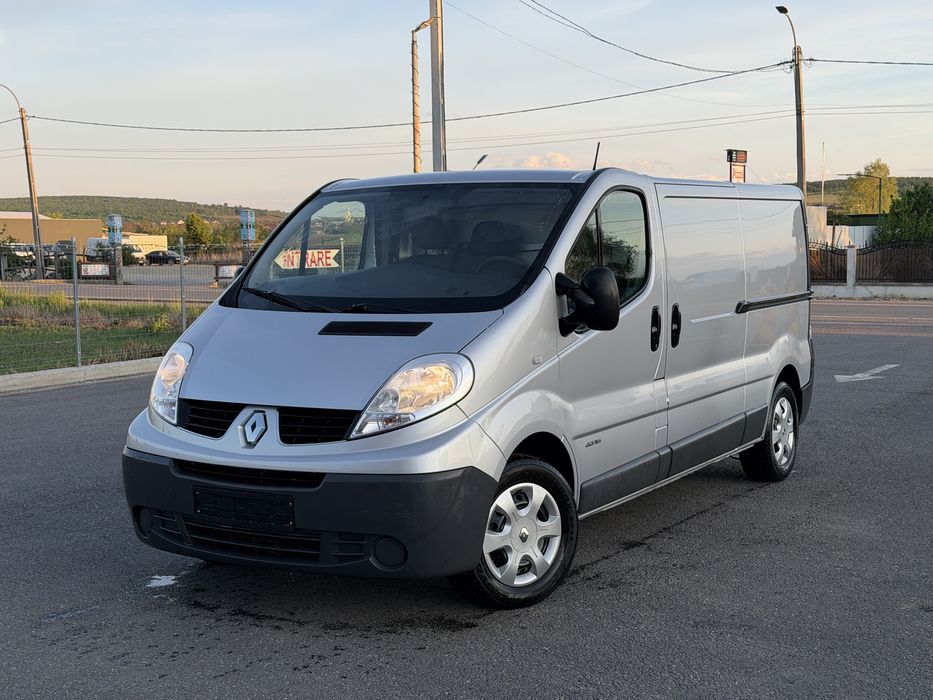 Renault Trafic 2014 / 2.0 D / 115 CP / Lung / Clima / Euro 5